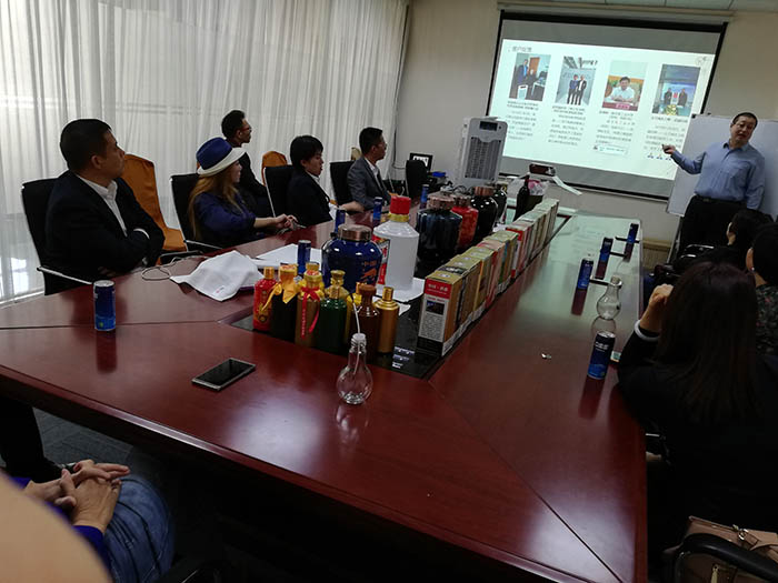 深圳康源佳王军率众赴东莞真善堂健康养生会所商谈合作事宜