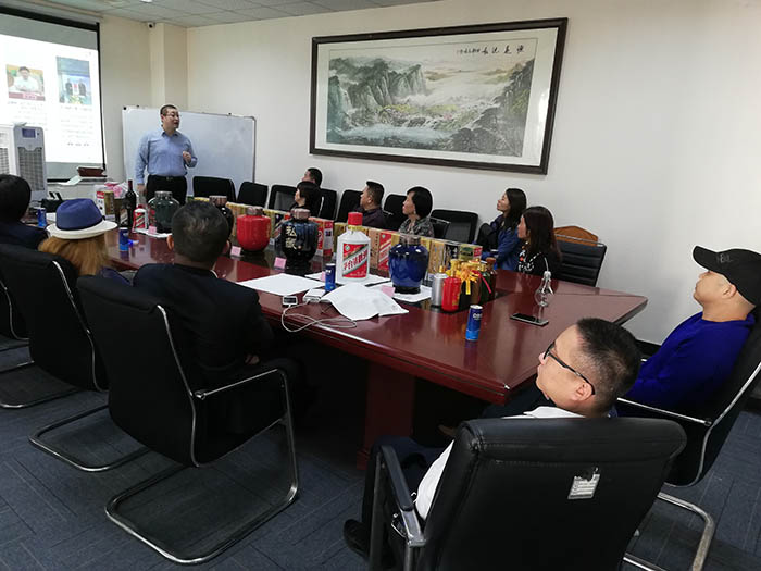 深圳康源佳王军率众赴东莞真善堂健康养生会所商谈合作事宜